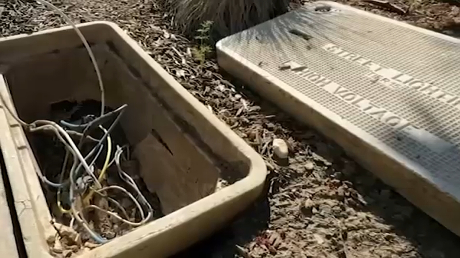 Mar Vista residents, councilmembers unite to address streetlight outages linked to copper wire thefts