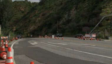 Topanga Canyon businesses brace for storm as road closures disrupt access