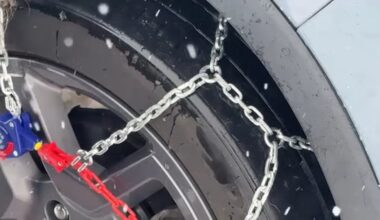 Snow piles up in Shaver Lake as storm triggers chain requirements on Highway 168