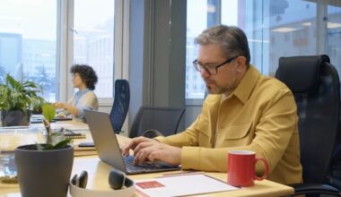 Watching Your Wallet: The growing trend of 'unretiring'