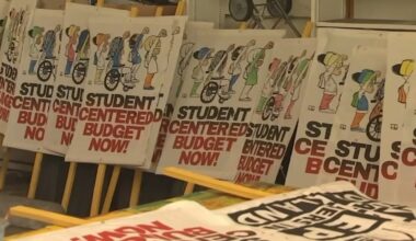 Oakland teachers, school district resume labor talks; OUSD posts proposed $102M budget cuts