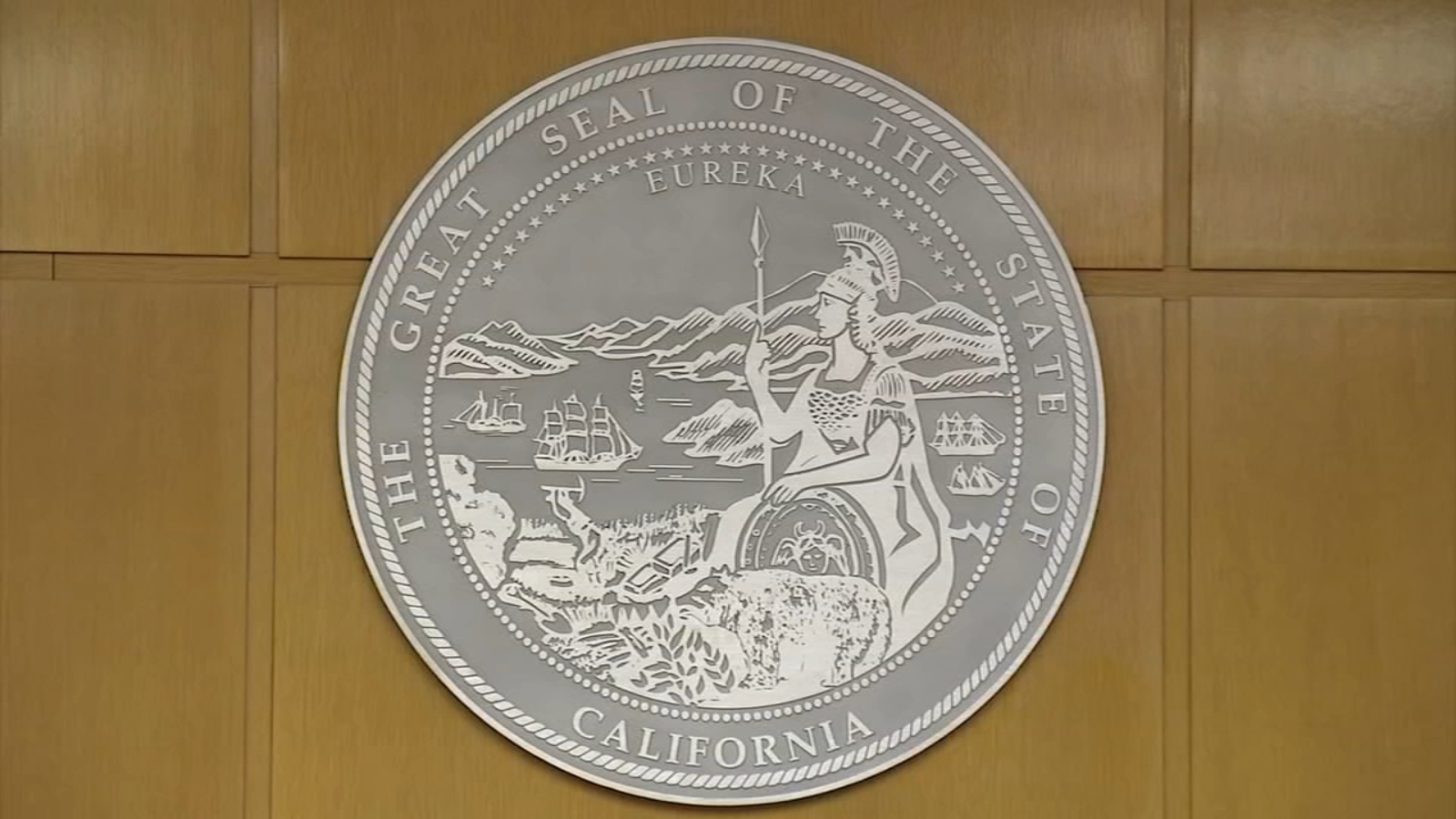 Hundreds of San Francisco court clerks begin unfair labor practice strike