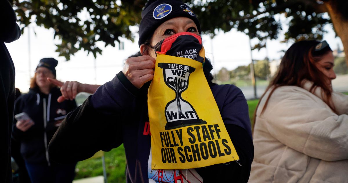 San Francisco teachers strike over wages and health benefits :: WRAL.com