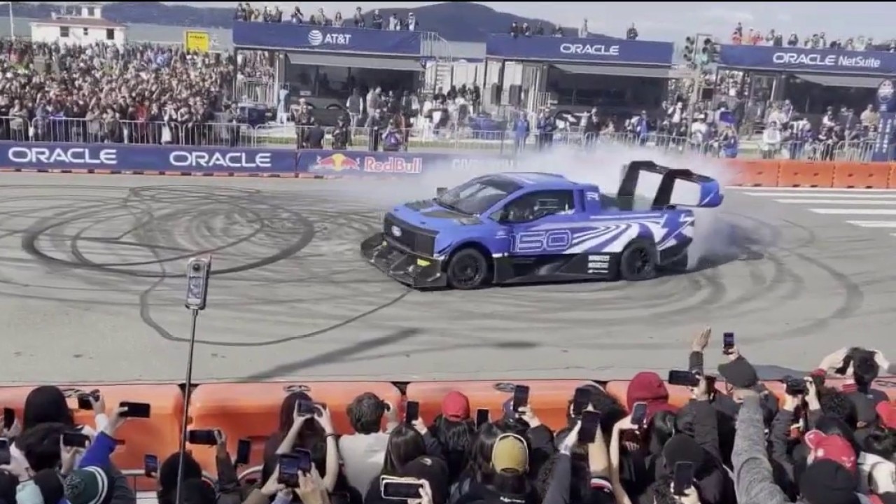 Racecars speed down San Francisco street as Formula 1 debuts new event