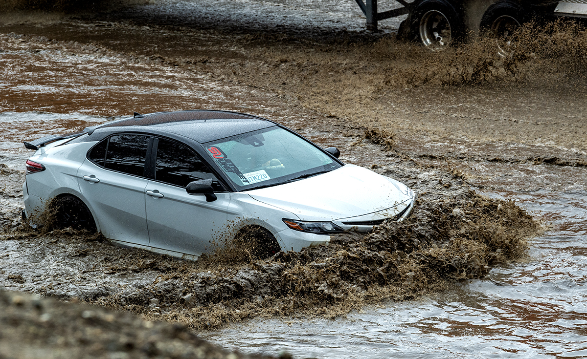 Soggy roadways, flooding on the 710 as major storm drops over 2 inches of rain on Long Beach • Long Beach Post News