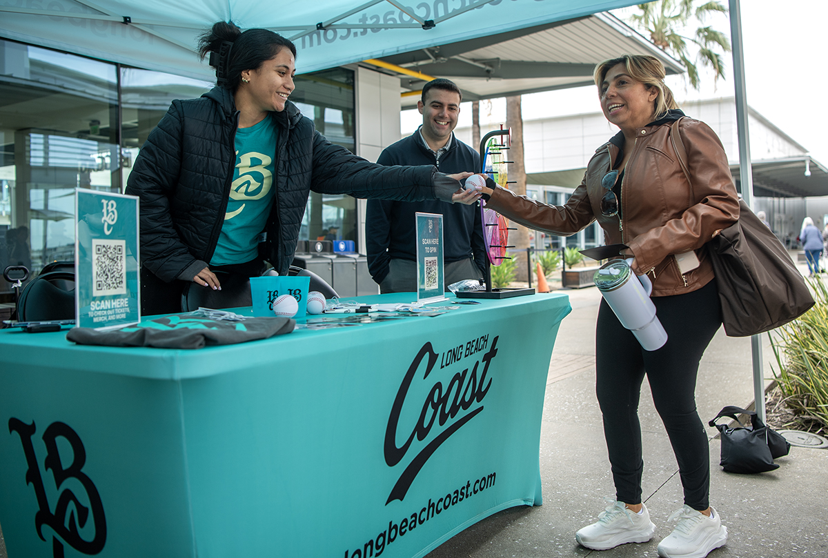 Long Beach Airport signs on as Long Beach Coast baseball team’s first sponsor • Long Beach Post News