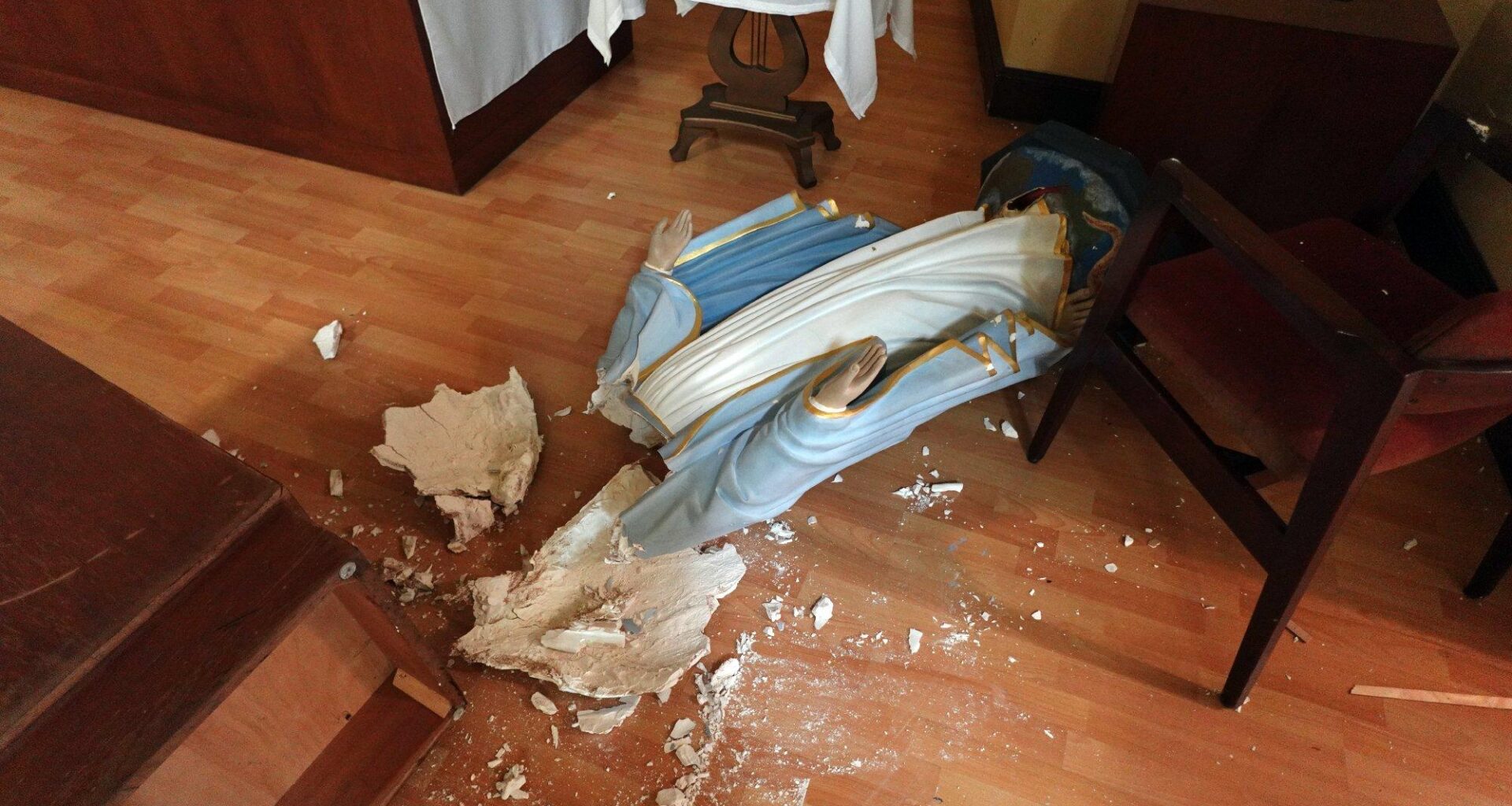 One day after desecration, California school holds reparation Mass