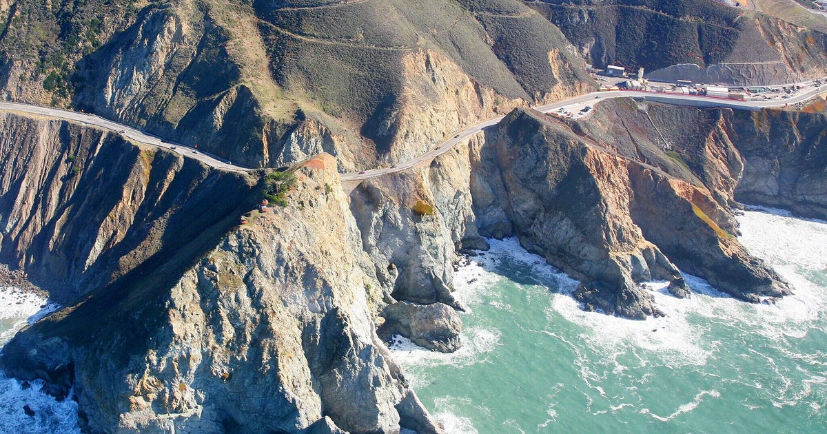 Person dies in cliff plunge along Devil's Slide at Gray Whale Cove beach