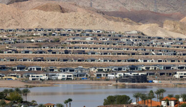 New homes at Lake Las Vegas community are seen on Friday, Dec. 26, 2025, in Henderson. (Bizuaye ...