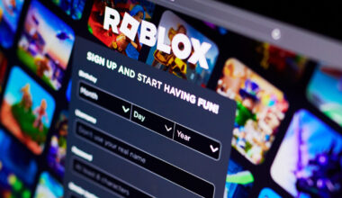 Los Angeles County sues Roblox, alleges platform makes it easy for adults to target children