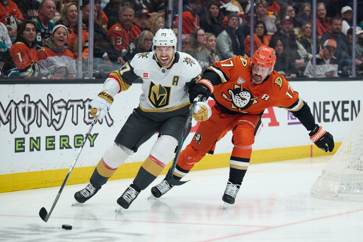 The Anaheim Ducks left wing Alex Killorn (17) fights for the puck against The Las Vegas Golden Knights February 1st, 2026 in Anaheim California. The Anaheim Ducks left wing Alex Killorn (17) fights for the puck against The Las Vegas Golden Knights February 1st, 2026 in Anaheim California.