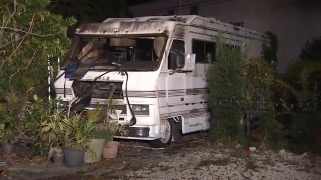 Crews put out RV fire in Oakland Park; neighbor says no one was home - WSVN 7News | Miami News, Weather, Sports