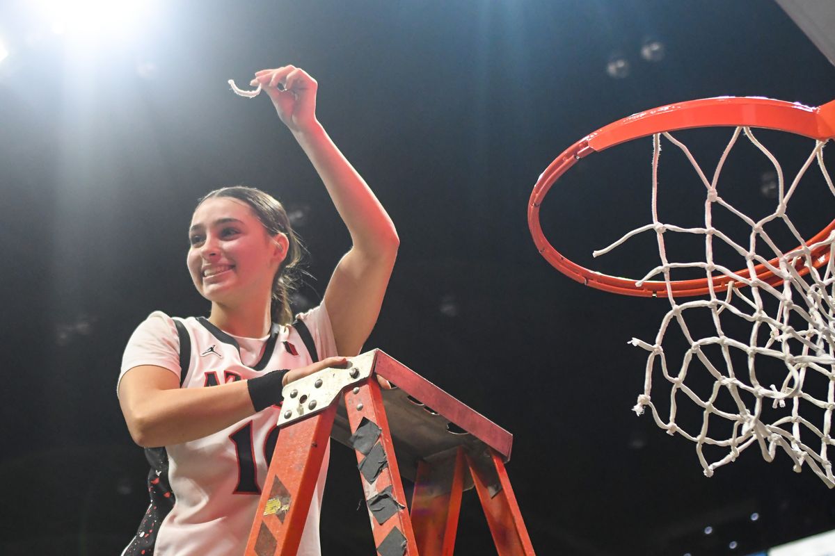 SDSU Aztecs celebrate winning the Mountain West Championships during an NCAA Women’s Basketball game against Fresno State Saturday February 21, 2026 in San Diego, California. SDSU Aztecs celebrate winning the Mountain West Championships during an NCAA Women’s Basketball game against Fresno State Saturday February 21, 2026 in San Diego, California.