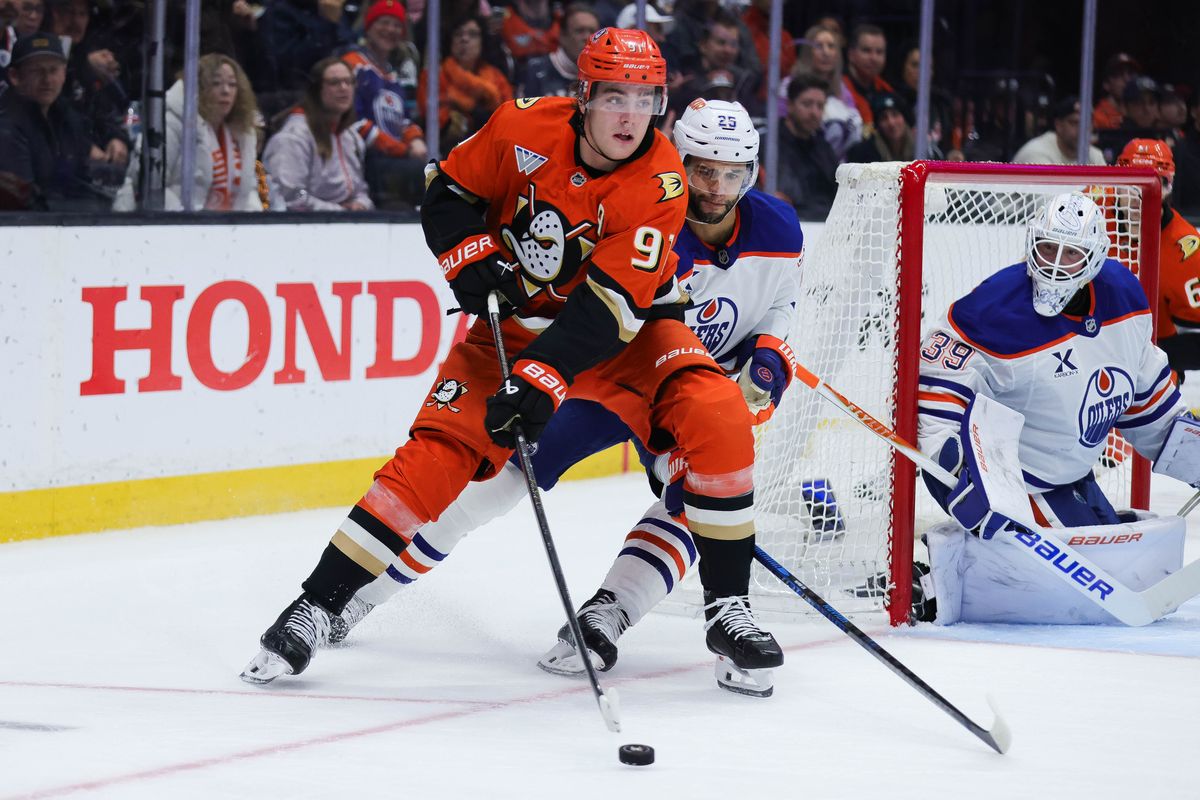 Anaheim Ducks center Leo Carlsson (91) skates with the puck during the NHL game against the Edmonton Oilers, Wednesday February 25th, 2026 at Honda Center in Anaheim, Calif. Anaheim Ducks center Leo Carlsson (91) skates with the puck during the NHL game against the Edmonton Oilers, Wednesday February 25th, 2026 at Honda Center in Anaheim, Calif.