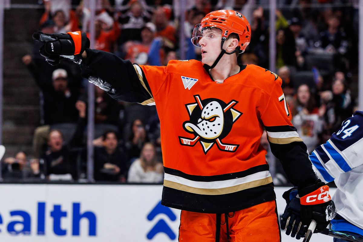 Anaheim Ducks defenseman Ian Moore (74) reacts after a goal during an NHL match against the Winnipeg Jets on February 27, 2026 in Anaheim, California.