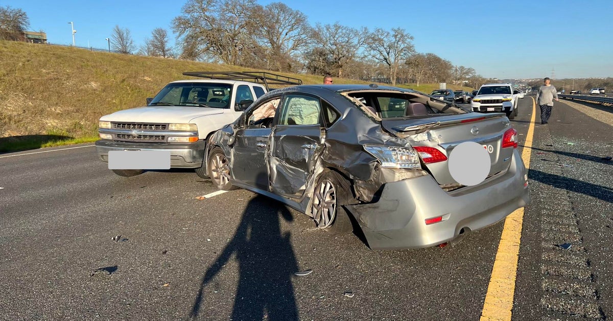 Multiple crashes on Highway 50 near Folsom leave several injured