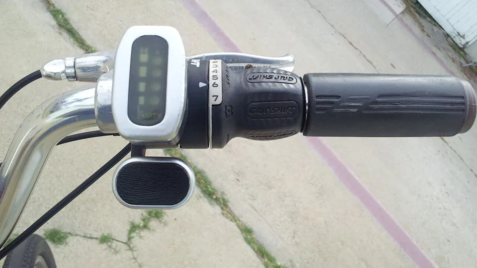 Currie Electric Bicycle Conversion-throttle.