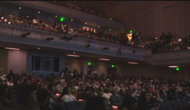 Fans pack Oakland's Henry J. Kaiser Center for the Arts to watch Super Bowl – KION TV