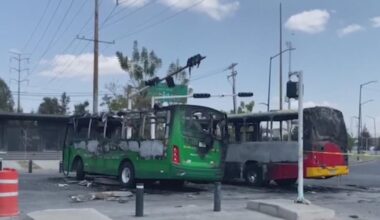 Flights from Mexico resume as Bay Area tourists seek to escape cartel violence