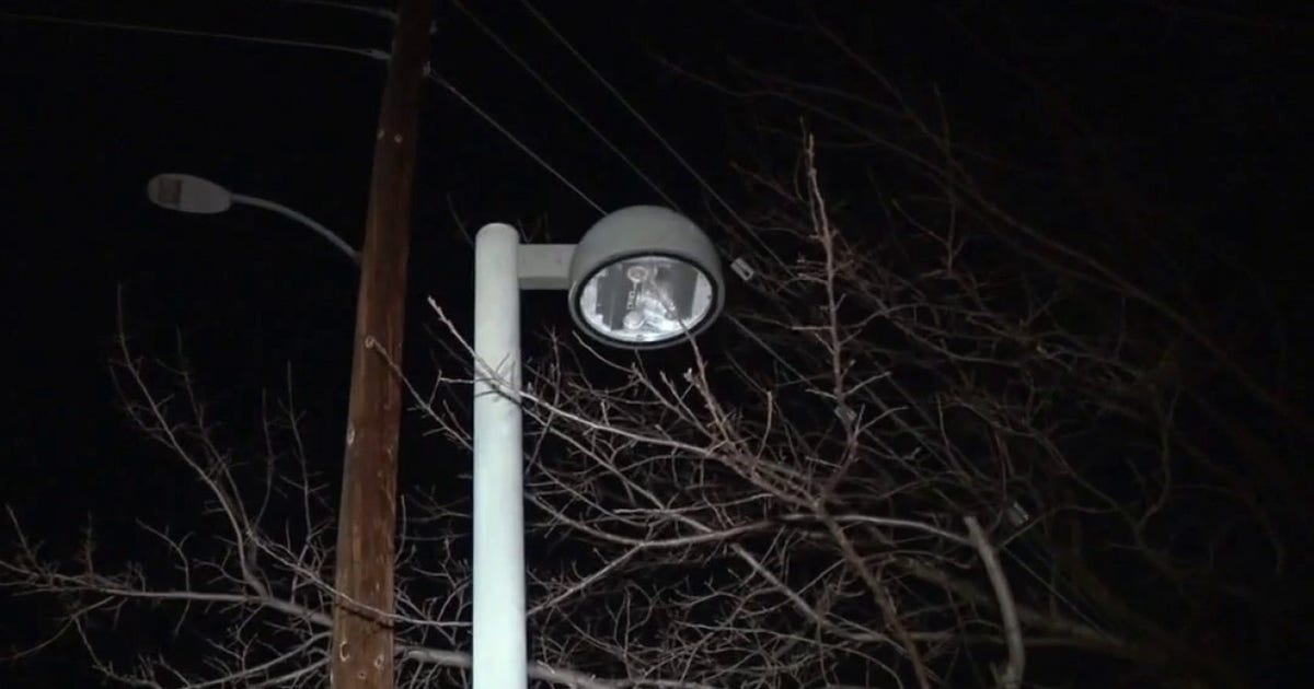 Hundreds of street lights repaired in East Los Angeles, work to expand to downtown