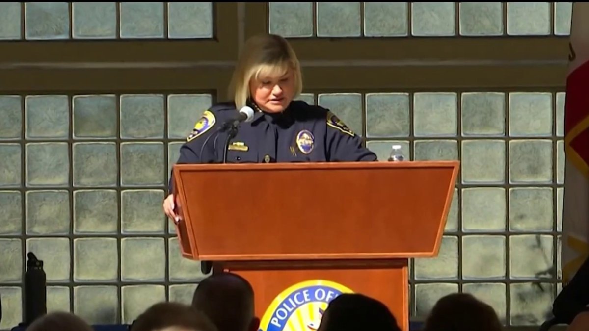 Supporters rally outside city hall for Chula Vista Police Chief Roxana Kennedy – NBC 7 San Diego