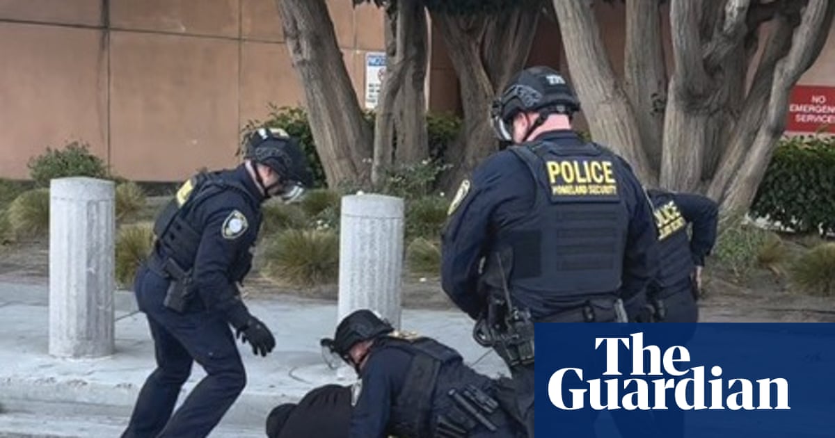 Case dismissed against LA protester accused of assaulting federal officer with cloth hat | Los Angeles