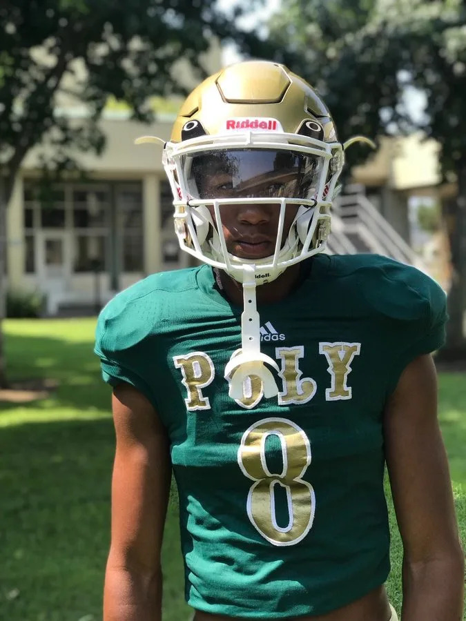 Alex Austin playing for Long Beach Poly High School. X/@kinnggalex