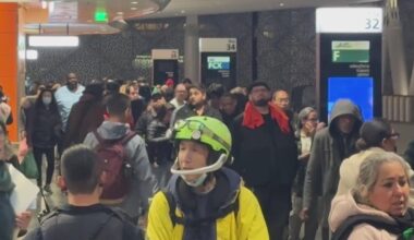 BART suspends Transbay Tube service over communication issue