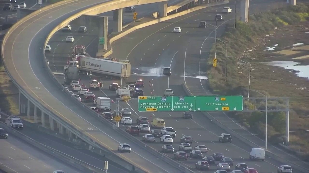 MacArthur Maze traffic jam after big rig crash