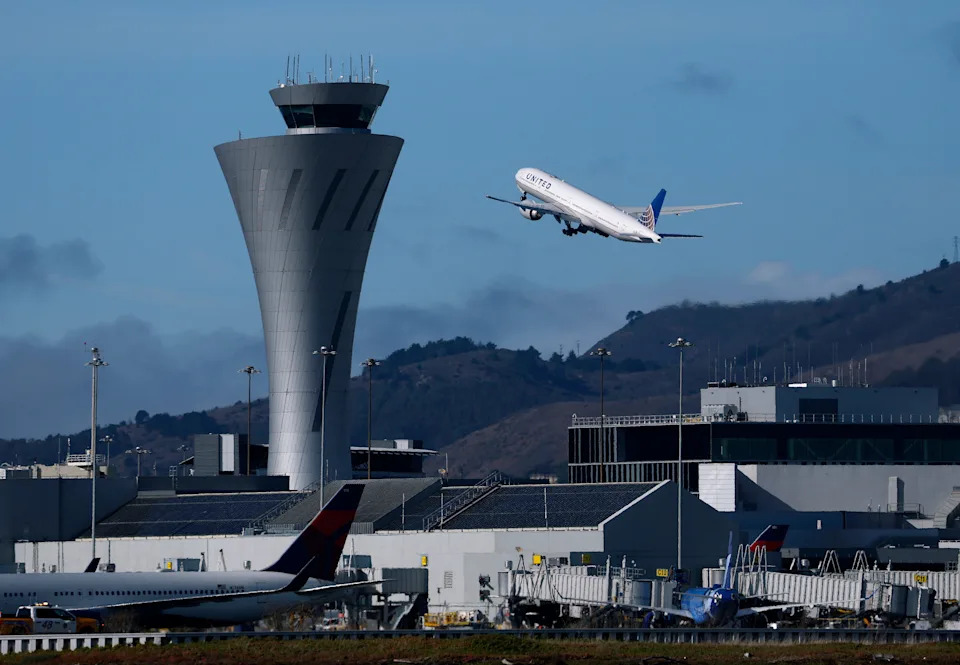 SAN FRANCISCO, CALIFORNIA - NOVEMBER 07: A United Airlines plane takes off from San Francisco International Airport (SFO) on November 07, 2025 in San Francisco, California