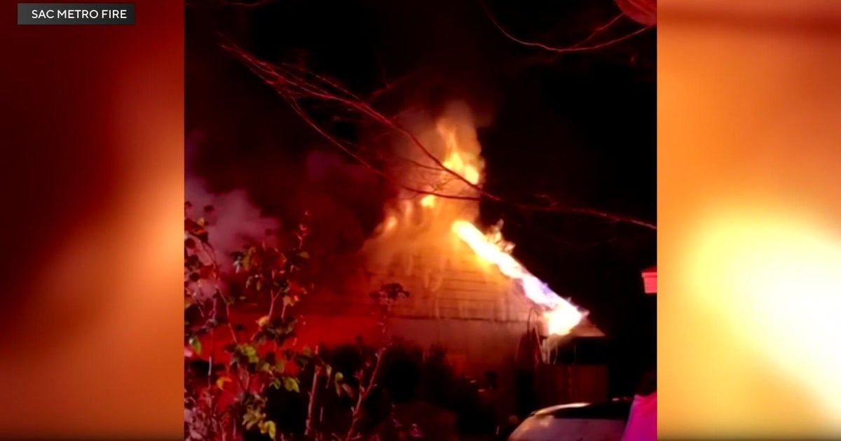 2 found dead after fire in Arden-Arcade home with hoarder-like conditions