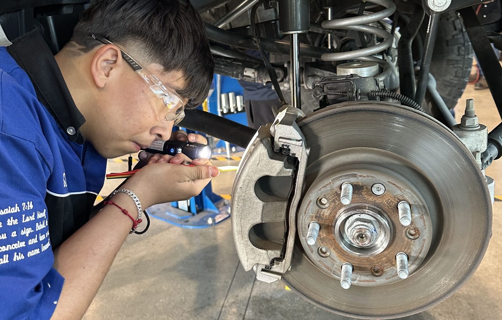 SAUSD students put skills to work at Valley High Community Garage, and more – OCDE Newsroom