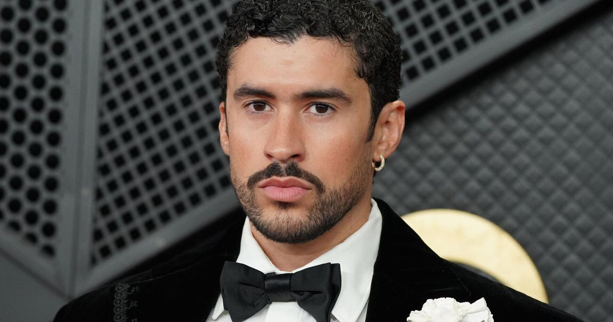 Bad Bunny look-alike contest in San Francisco draws hundreds of fans | Entertainment News