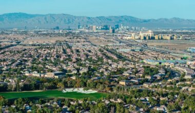 Billionaires Are Leaving California for Nevada Amid Tax Fears