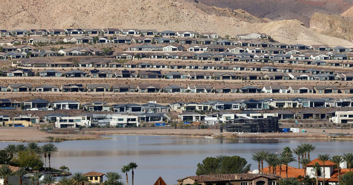 Rich California and Washington residents flocking to Las Vegas