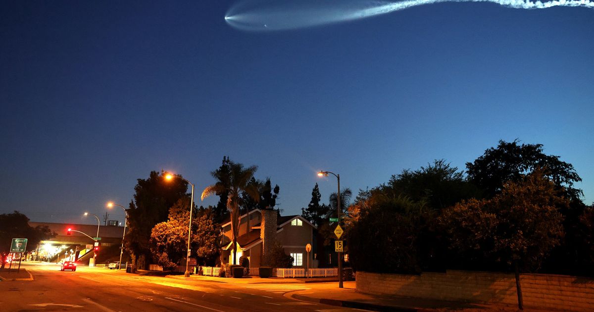 Southern California sky is lit up by Valentine's Day SpaceX launch