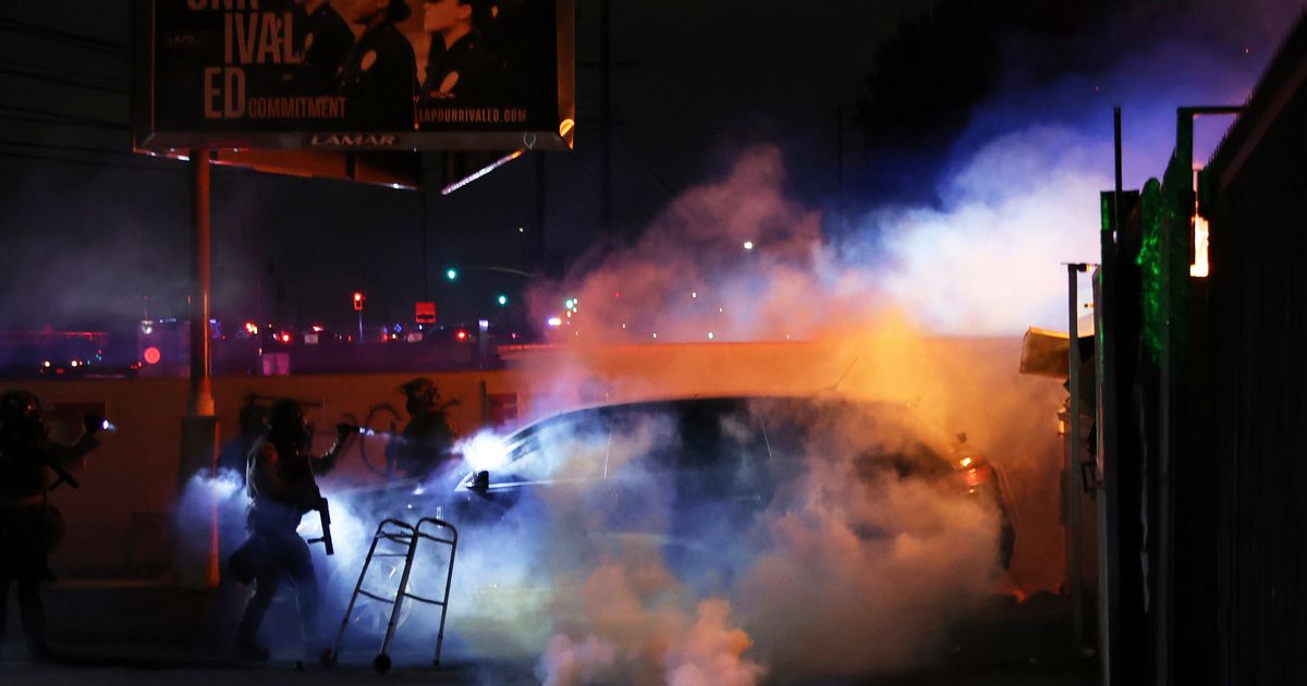 Man sentenced to 4 years in prison for throwing Molotov cocktail during LA immigration protest :: WRAL.com