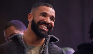 The National Desk dark theme brand icon