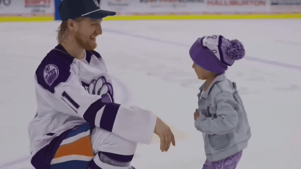 Bakersfield Condors host Fighting Cancer Night (KBAK/KBFX)