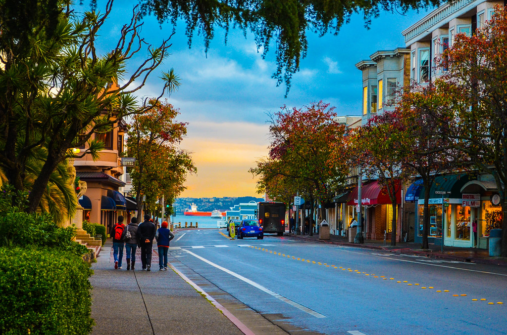 sunny street in sausalito san francisco