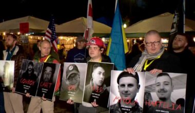 People gather in Sacramento to show solidarity with Ukraine on 4 year war anniversary