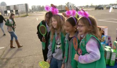 Big rigs bring 780,000 packages of cookies to West Sacramento