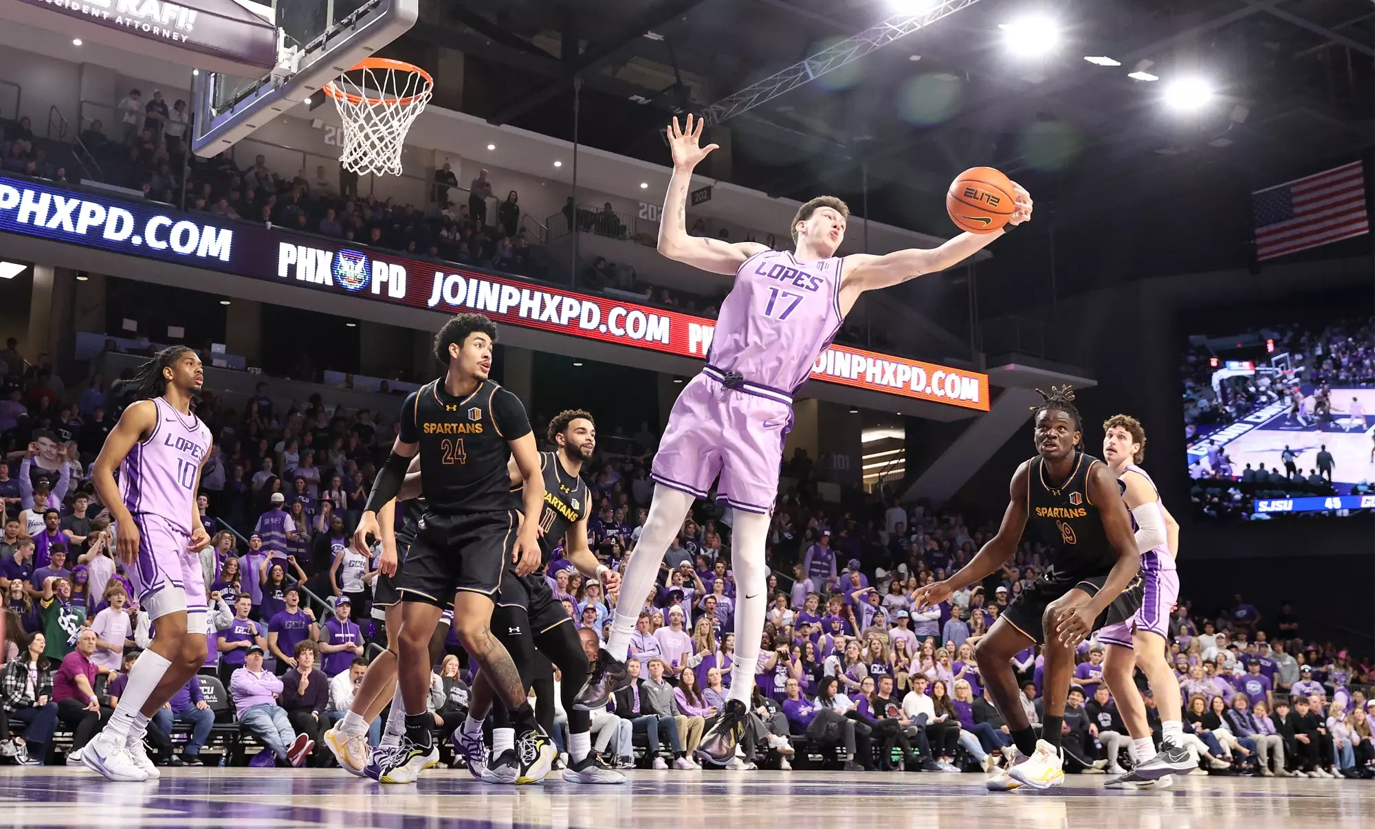 Phoenix, AZ  Jan. 10, 2026:  The Lopes dominate San Jose State for a 76-58 win at Global Credit Union Arena.  David Kadlubowski/GCU  