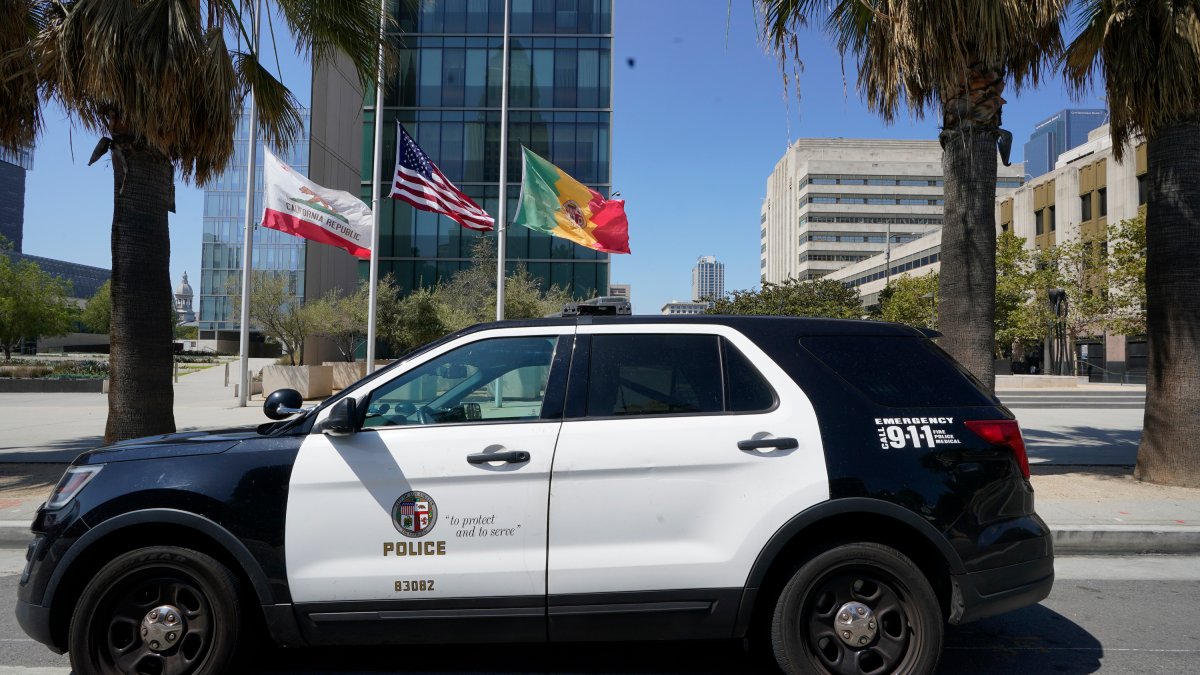LAPD officer charged with insurance fraud – NBC Los Angeles