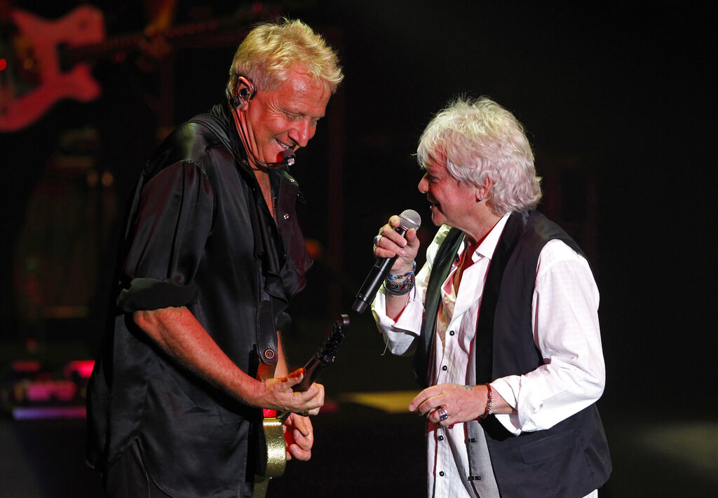 Air Supply performs Valentine's Day weekend concert in San Jose