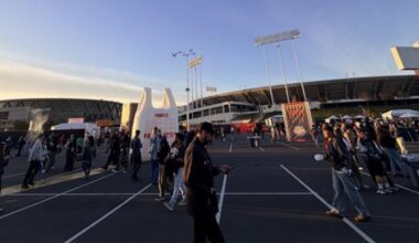 At the Oakland Family Style Food Festival, the city showcased real Bay Area culture — food, music, and community — without chasing Super Bowl spectacle. (GV Wire/Anthony W. Haddad)
