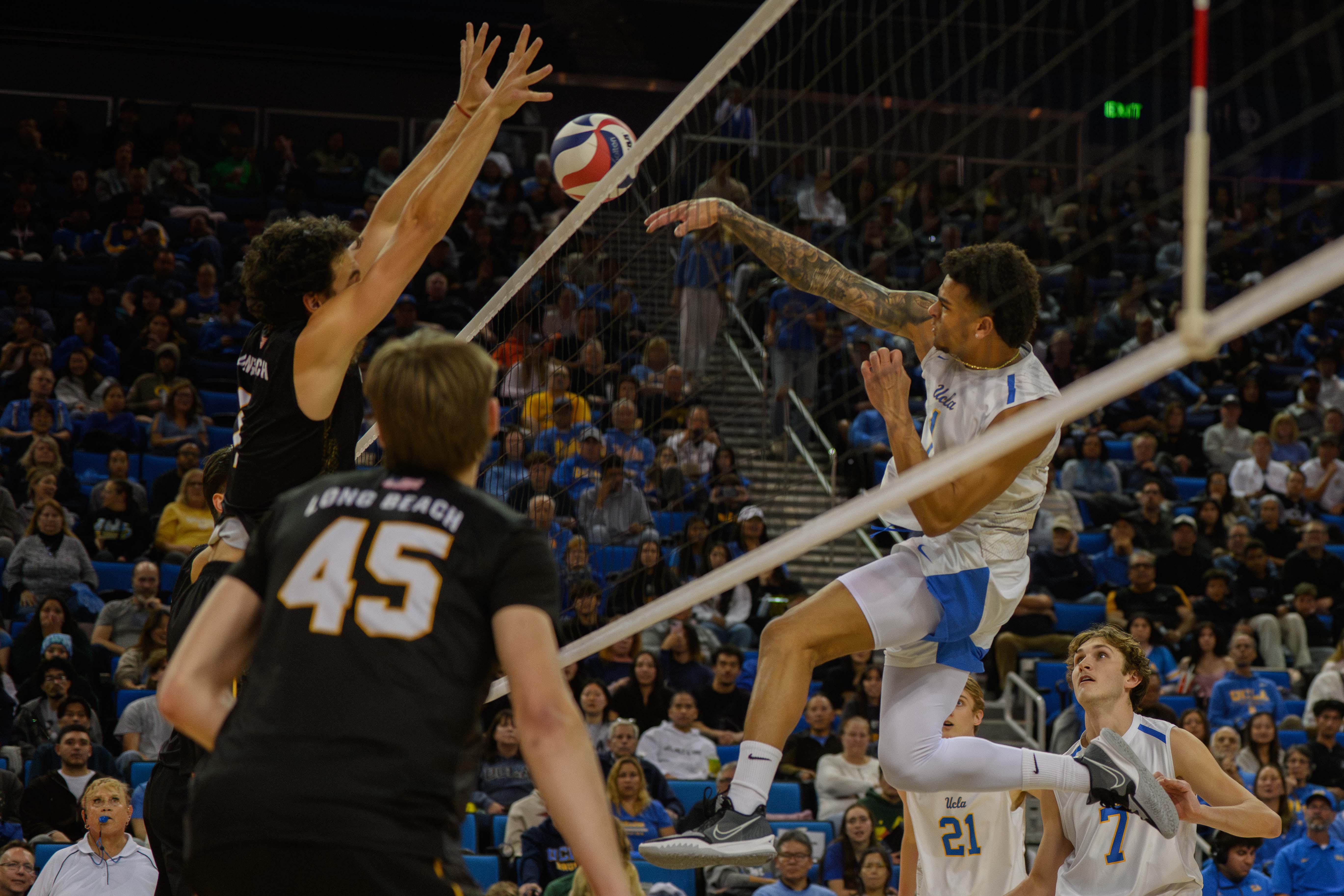 (Crystal Tompkins/Daily Bruin senior staff)