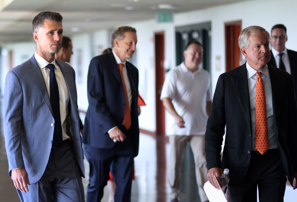 Yes, SF Giants fans should be angry — they're being gaslit