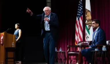 Bernie Sanders warns about AI 'tsunami' at Stanford town hall