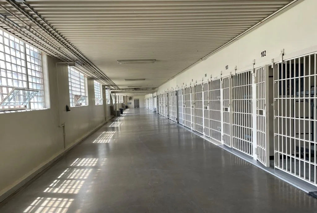 LAO Urges Additional Prison Closure as Budget Report Highlights Empty Beds and Rising Costs
